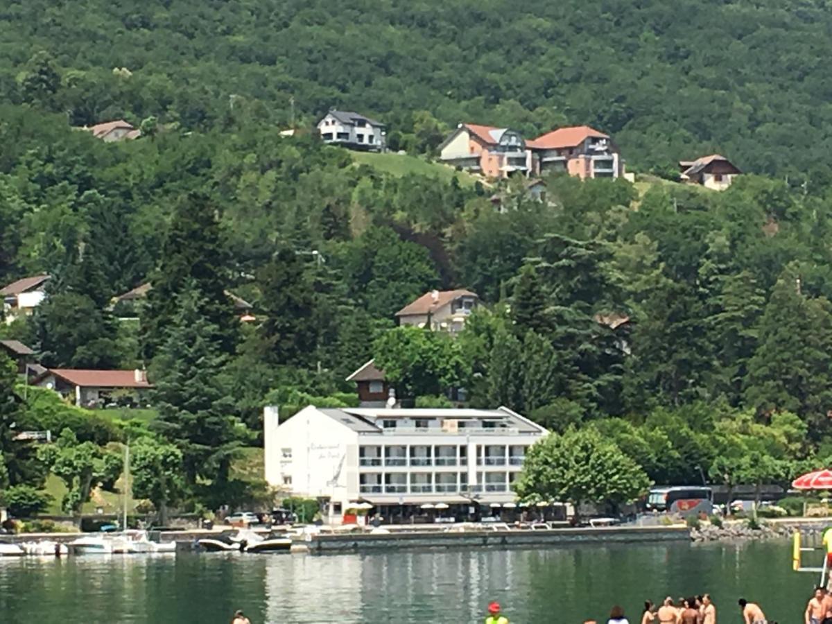 Pieds Dans L'Eau Au Lac Du Bourget Ле Бурже-дю-Лак Екстериор снимка